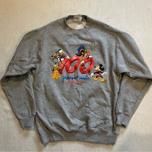 Walt Disney World Gray Crewneck Sweater Unisex Size Small
